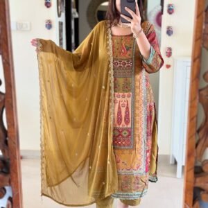 সব্যসাচী প্রিন্টেড কামিজ সেট