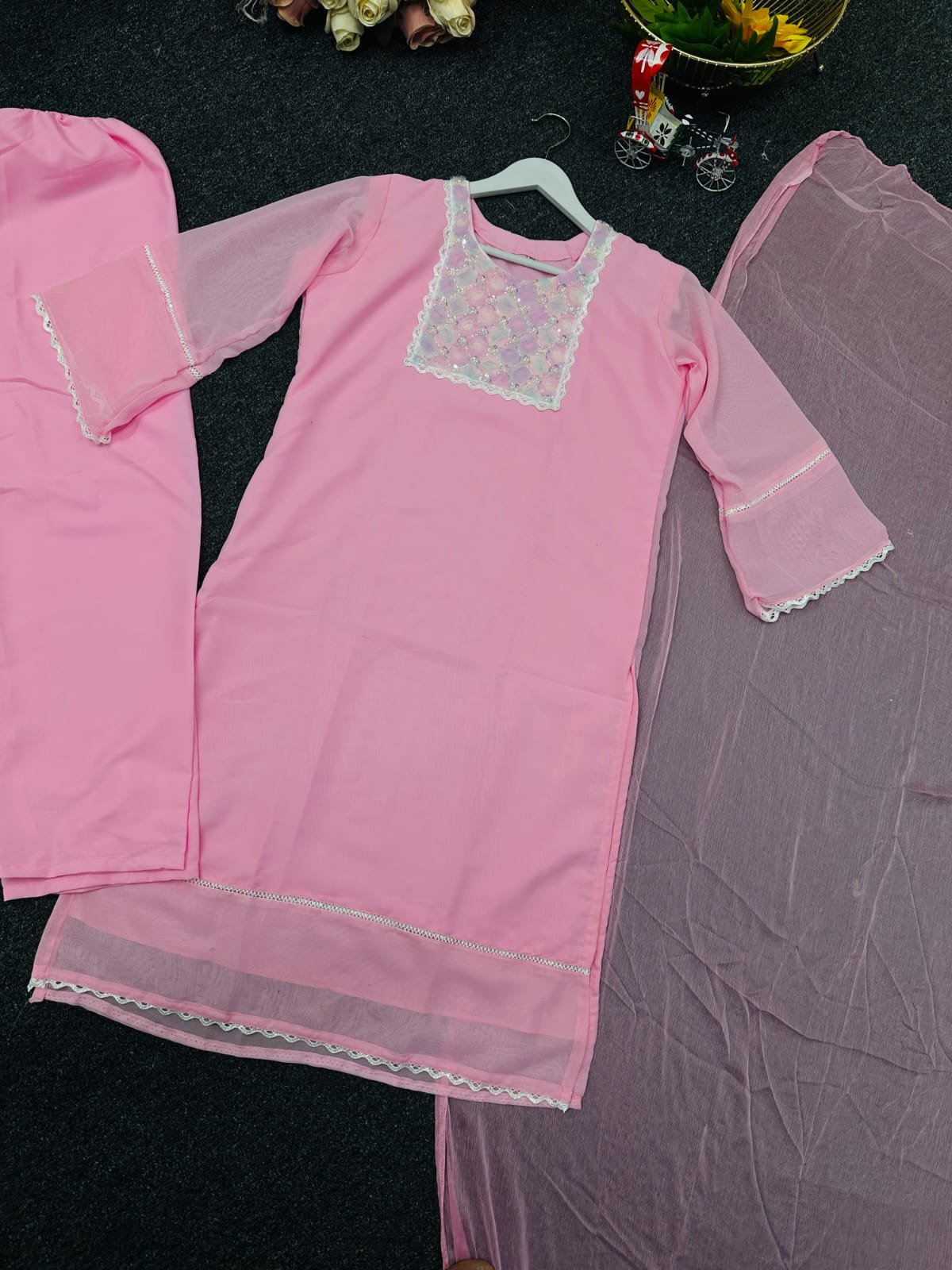 ফোর পিস কালেকশন