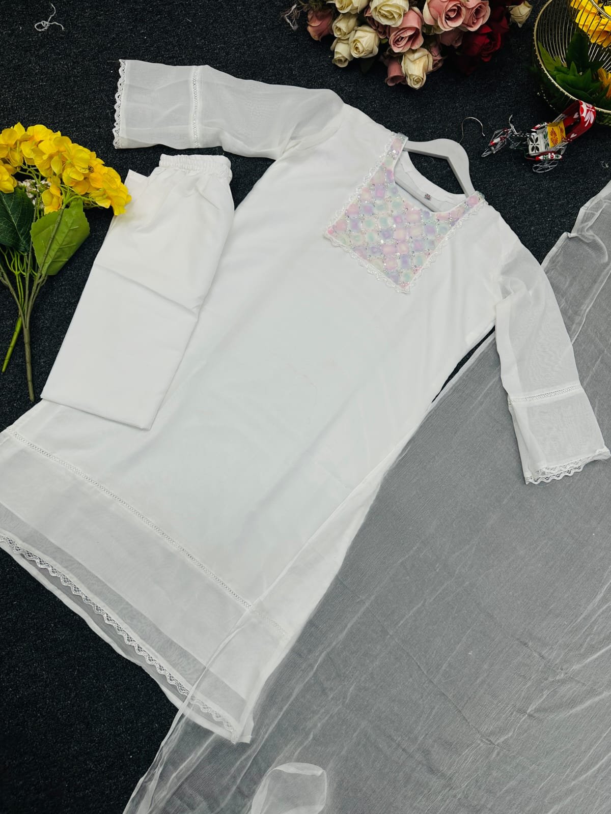 ফোর পিস কালেকশন