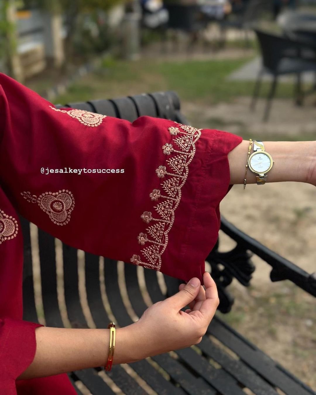 পাকিস্তানি ডিজাইনের থ্রি- পিস - Image 5