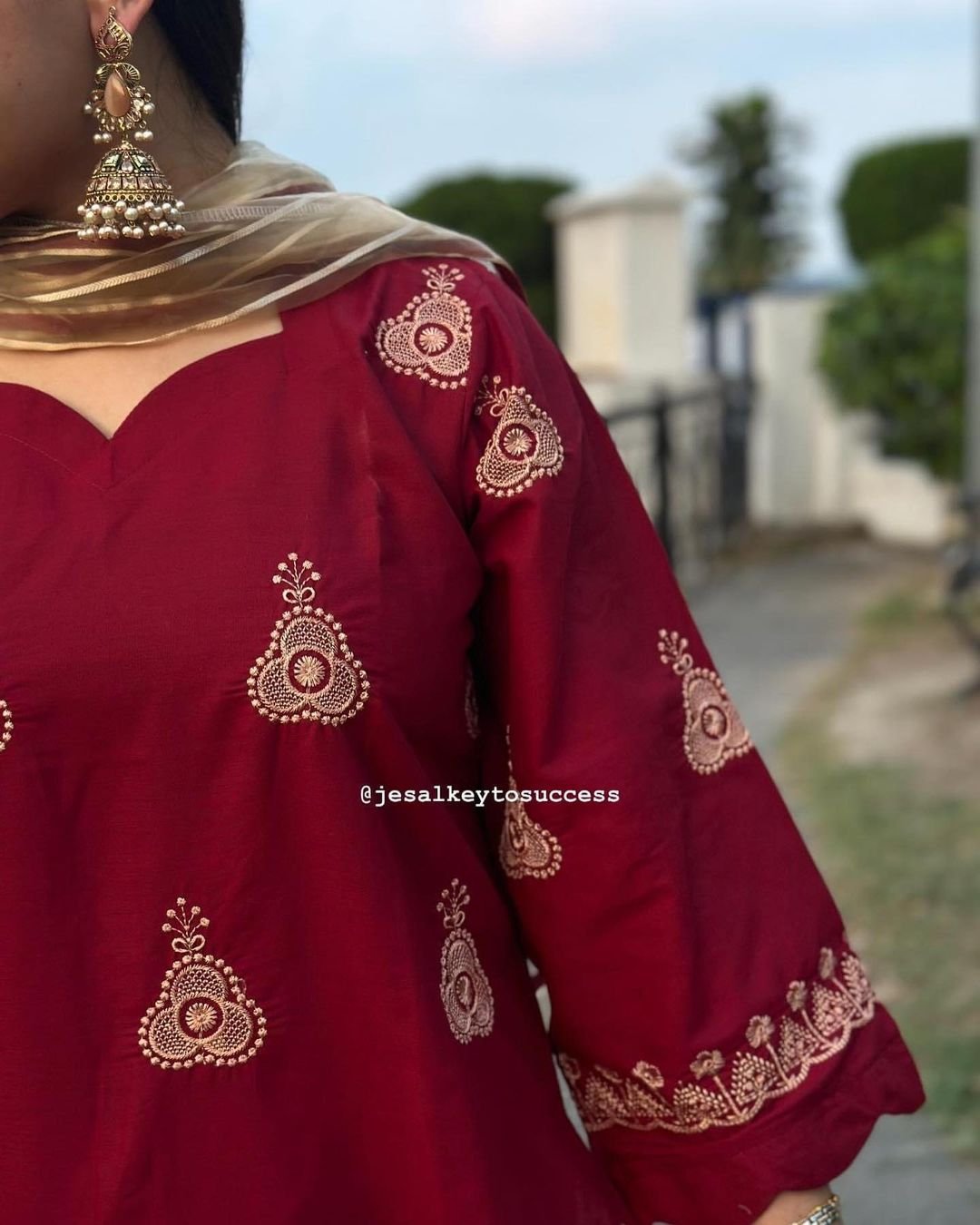 পাকিস্তানি ডিজাইনের থ্রি- পিস - Image 2