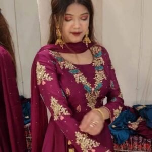 মিনি গ্রাউন্ড থ্রি পিস