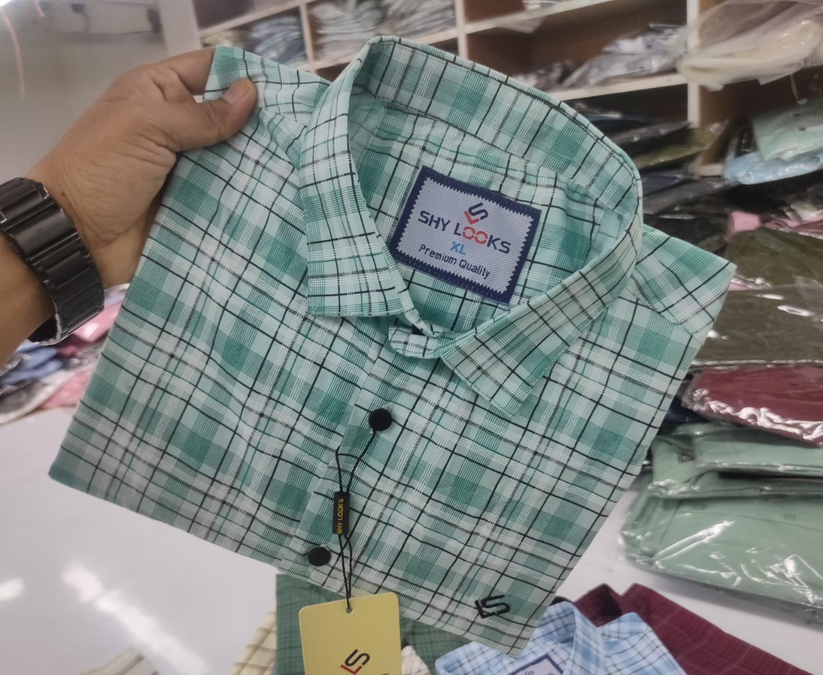 *Cotton full Sleeve Check Shirt for Men's