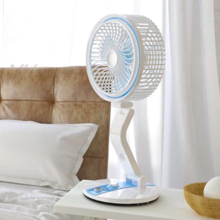 Rechargeable folding fan with LED light - Image 3