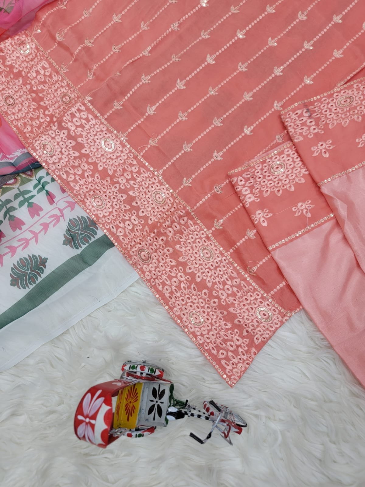 পাকিস্তানি পার্টি রেডি থ্রি-পিস - Image 4