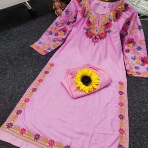 ইন্ডিয়ান ডিজাইনের এমব্রয়ডারি টু পিস