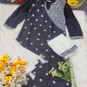 পাকিস্তানি ডিজাইনের থ্রি পিস