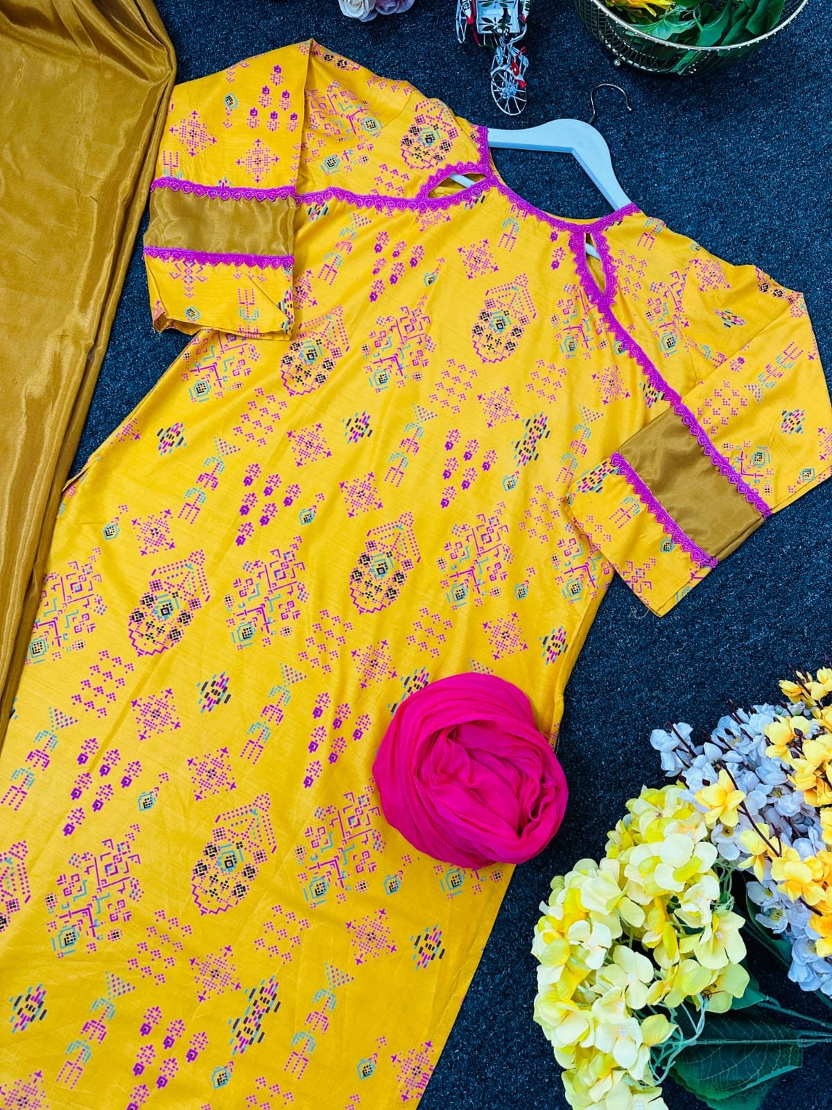 লেটেস্ট ডিজাইনের রেডি থ্রি পিস