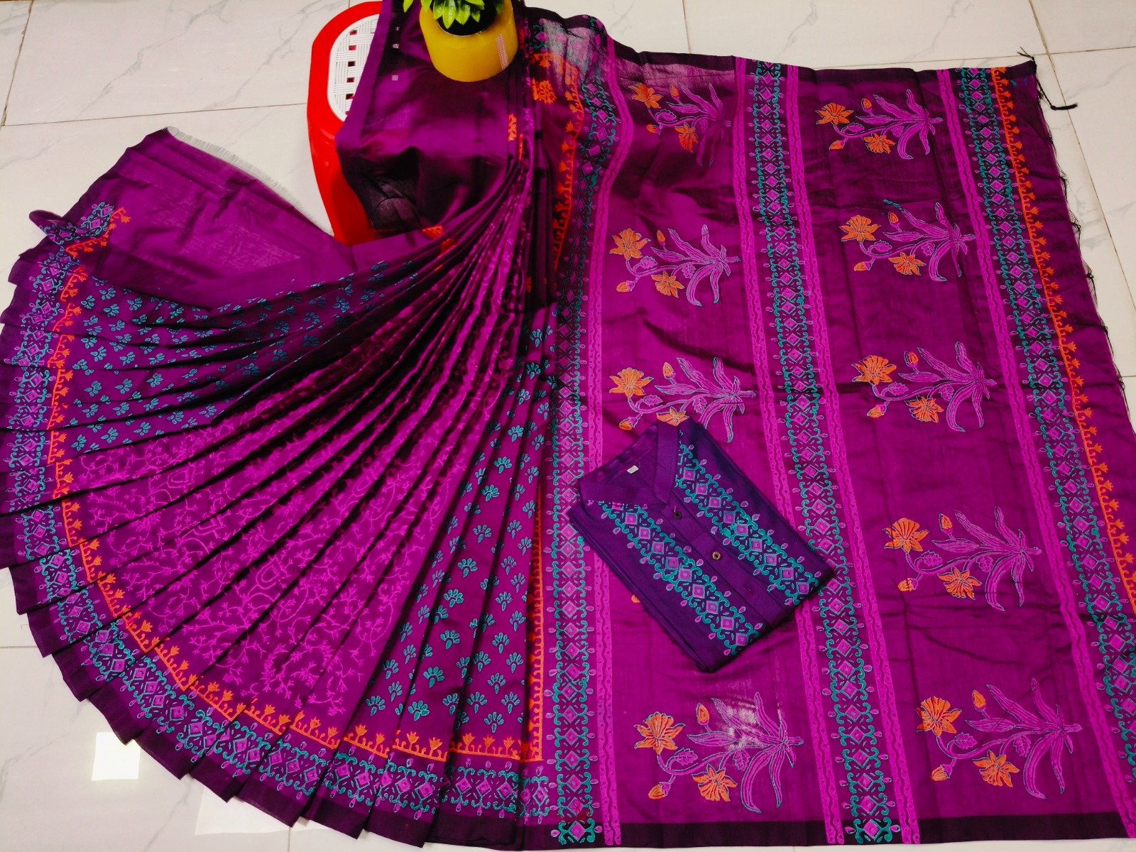 কাপল ড্রেস