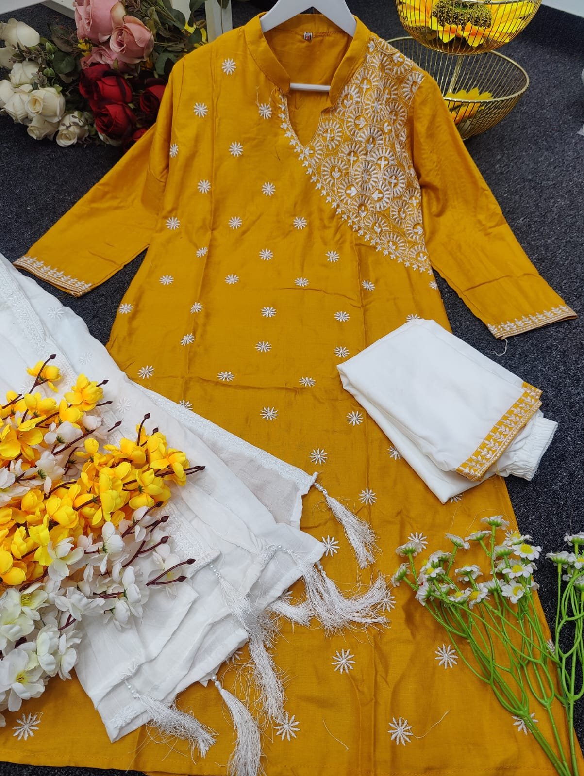 পাকিস্তানি ডিজাইনের থ্রি পিস