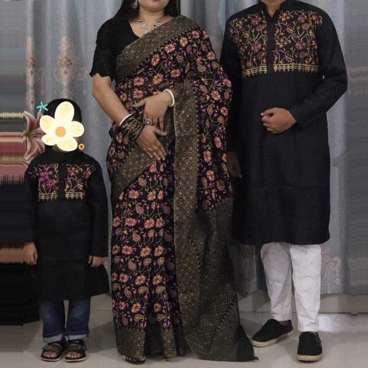 বাচ্চা সহ কাপড় ড্রেস(ফ্যামিলি কম্বো)