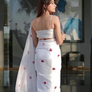 প্রিমিয়াম এমব্রয়ডারি জর্জেট শাড়ি