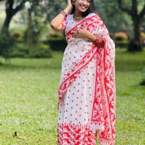 প্রিমিয়াম রেশম সিল্ক শাড়ি(সাথে ব্লাউজ পিস আছে)