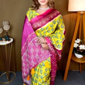 Elegance wrapped in tradition — this rich silk saree