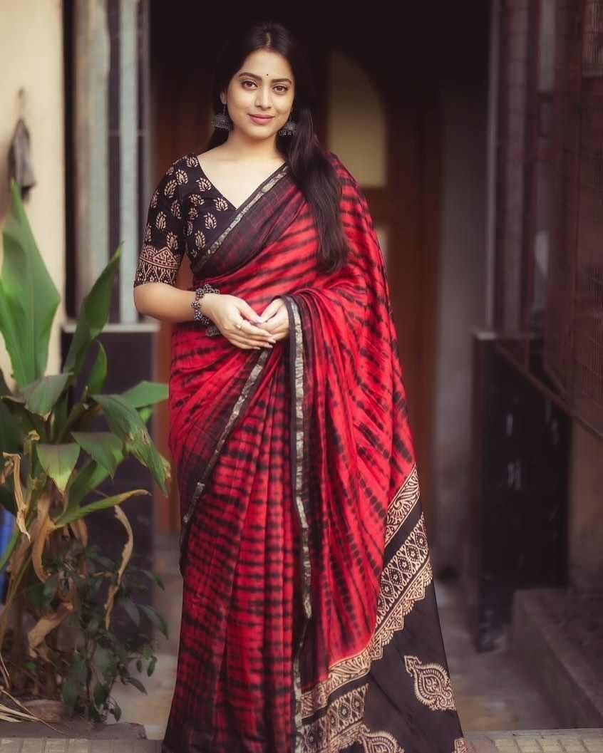 চান্দুরি সিল্ক শাড়ী