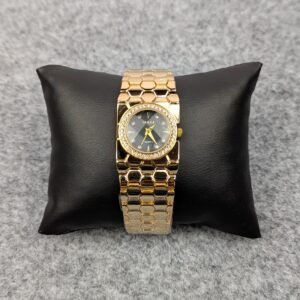 Elegant Golden Ladies Quartz Watch with Crystal Bezel – Premium Bracelet Design