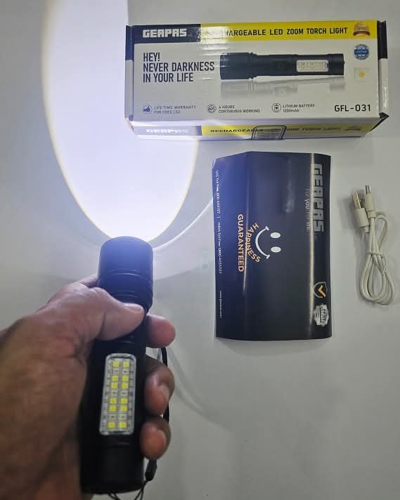 Geapas GFL-031 LED জুম টর্চ লাইট - Image 3