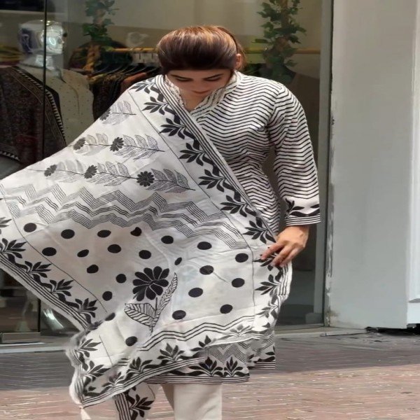 প্রিমিয়াম সুতি রেডিমেড নায়রা থ্রি-পিস