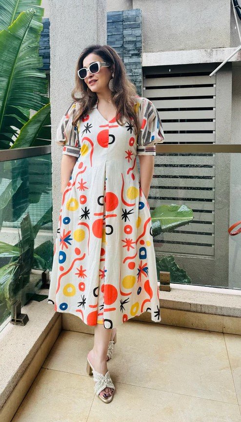 এক্সক্লুসিভ লিনেন এমব্রয়ডারি ওয়ান পিস