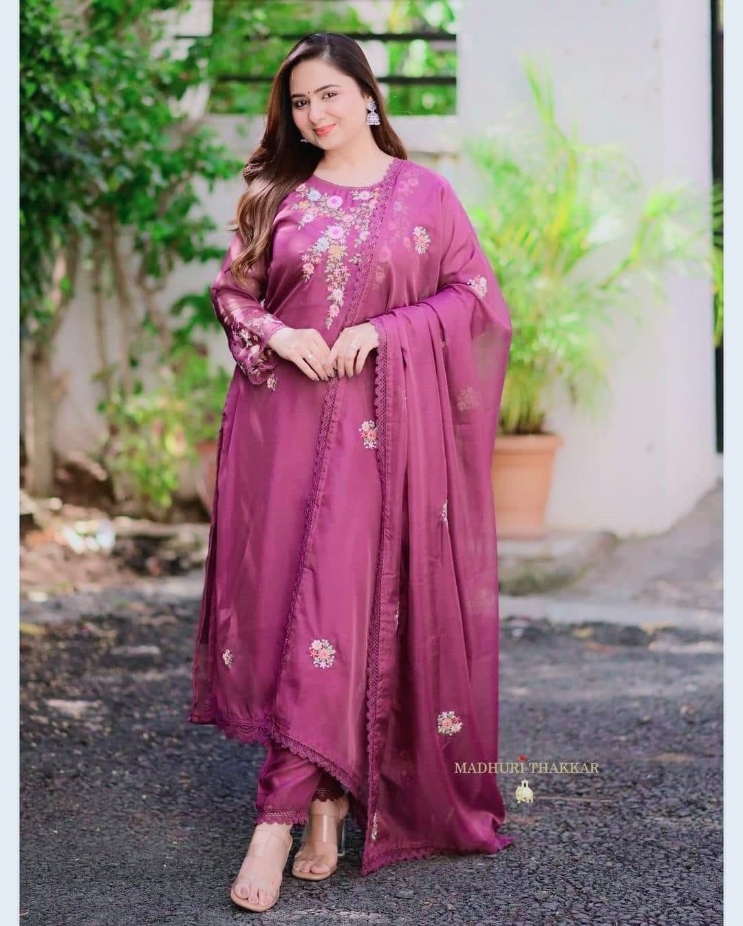 সিকোয়েন্স থ্রি-পিস