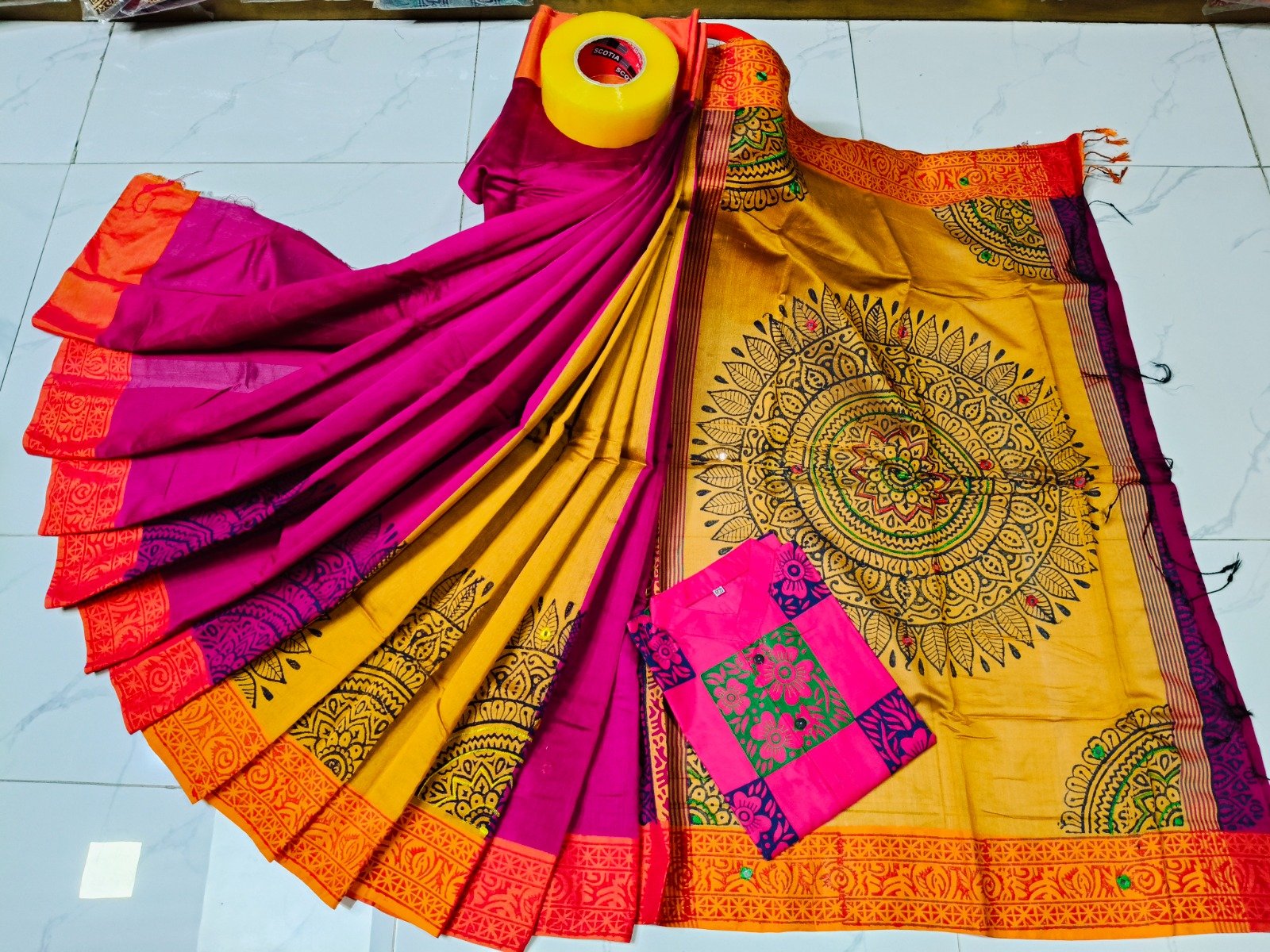 টাঙ্গাইল ধুপিয়ান সিল্ক শাড়ি পাঞ্জাবির কাপল ড্রেস