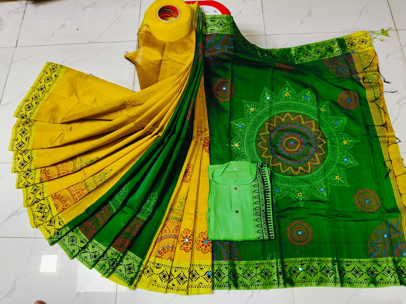 টাঙ্গাইল ধুপিয়ান সিল্ক শাড়ি পাঞ্জাবির কাপল ড্রেস