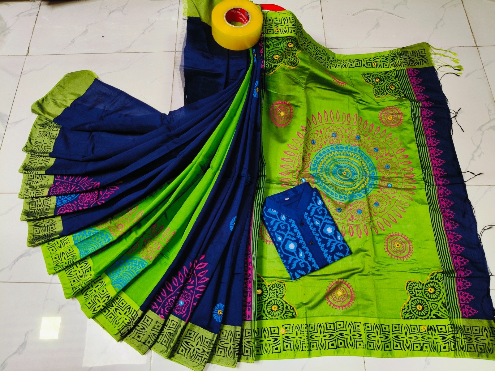 টাঙ্গাইল ধুপিয়ান সিল্ক শাড়ি পাঞ্জাবির কাপল ড্রেস