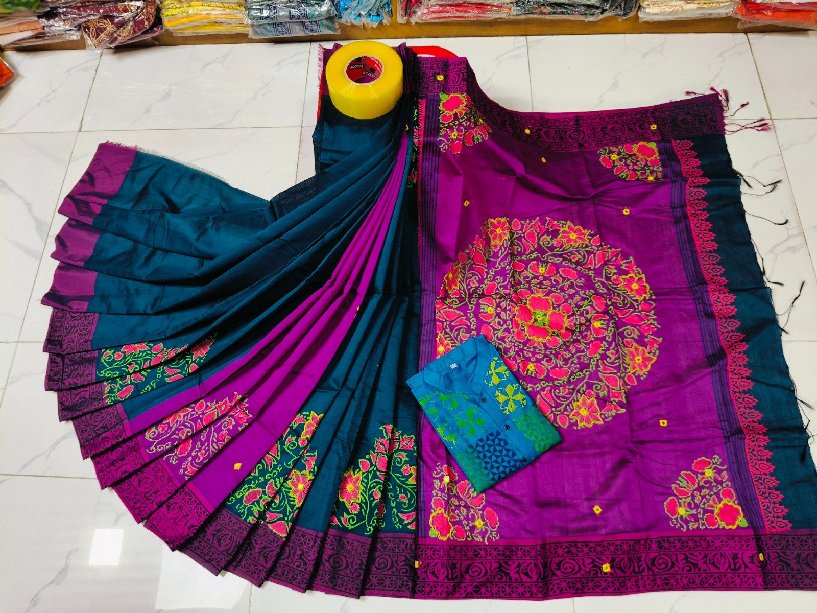 টাঙ্গাইল ধুপিয়ান সিল্ক শাড়ি পাঞ্জাবির কাপল ড্রেস