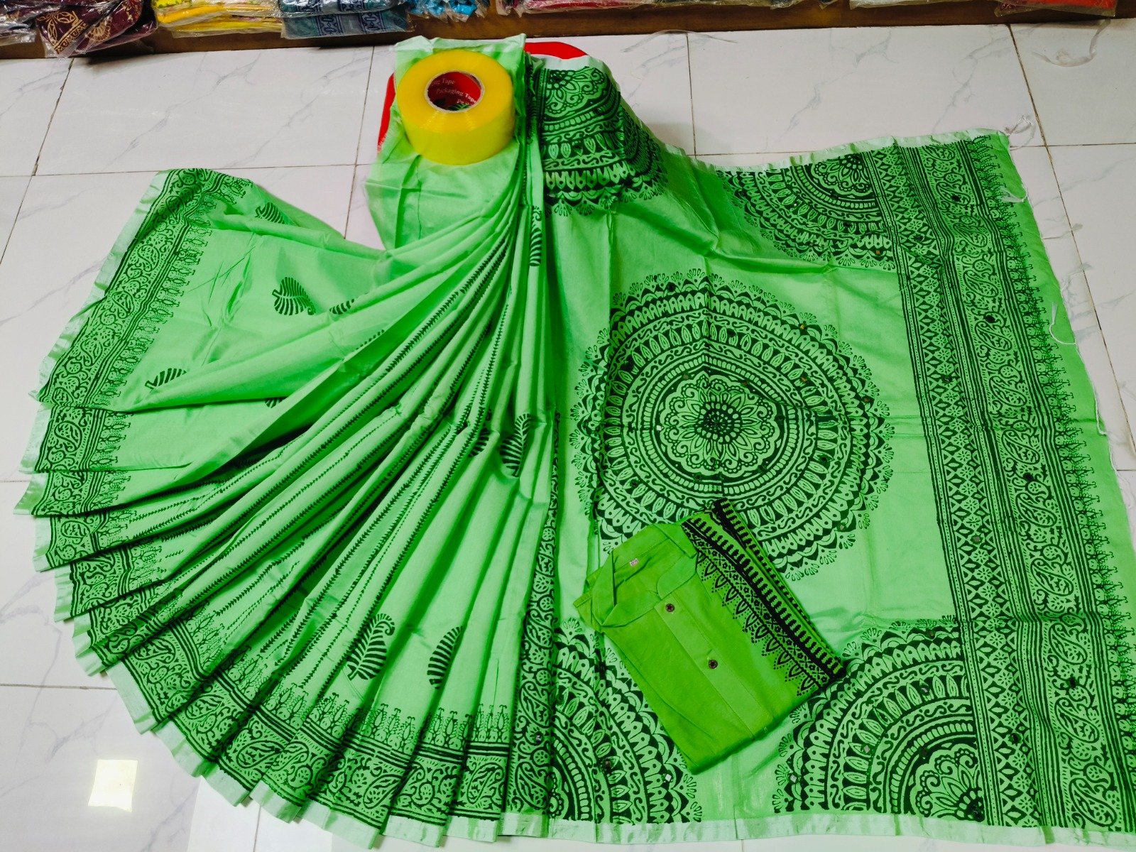 টাঙ্গাইল ধুপিয়ান সিল্ক শাড়ি পাঞ্জাবির কাপল ড্রেস