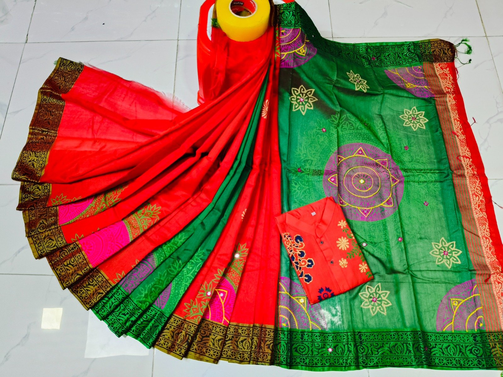 টাঙ্গাইল ধুপিয়ান সিল্ক শাড়ি পাঞ্জাবির কাপল ড্রেস