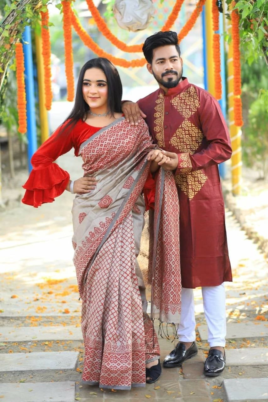 কাপল ড্রেস