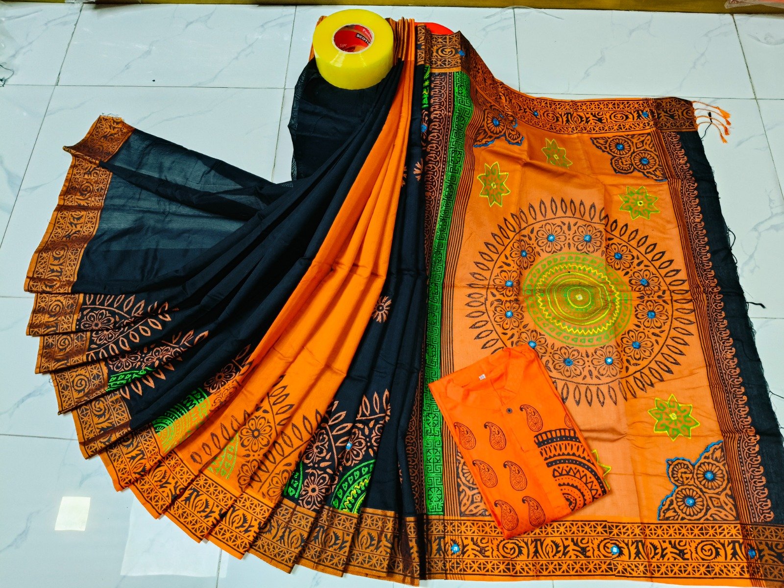 টাঙ্গাইল ধুপিয়ান সিল্ক শাড়ি পাঞ্জাবির কাপল ড্রেস