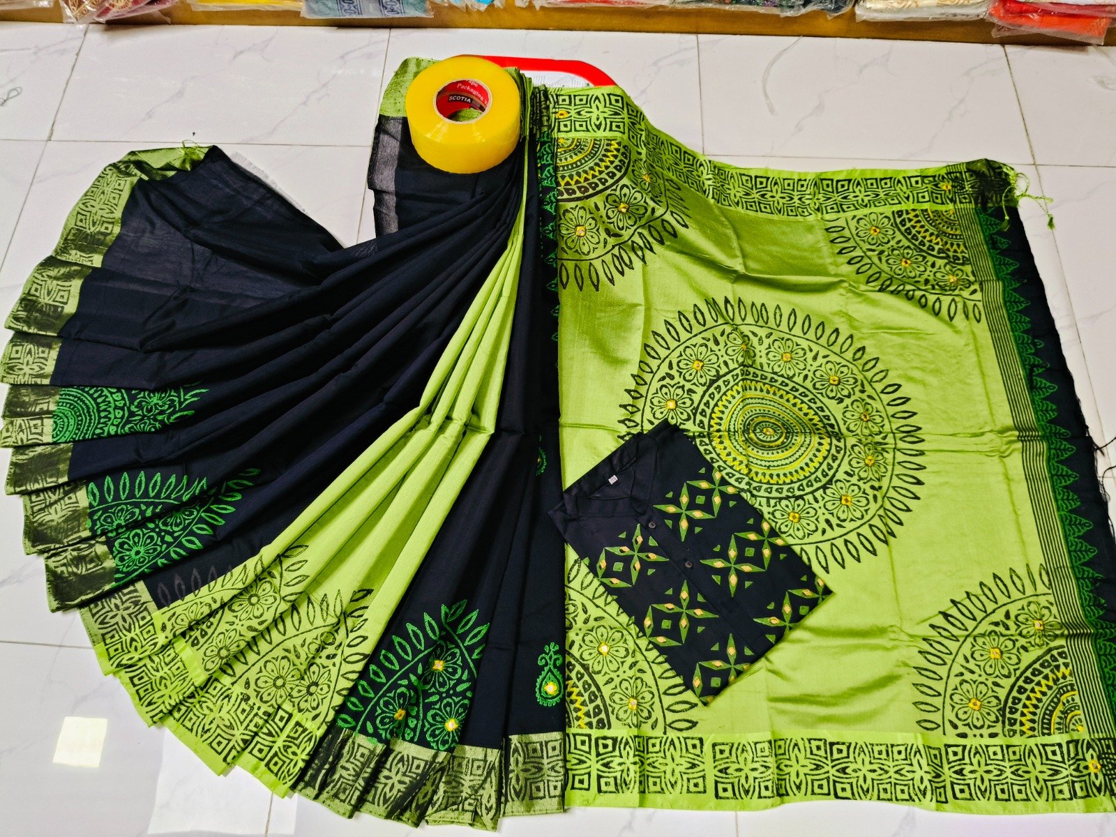 টাঙ্গাইল ধুপিয়ান সিল্ক শাড়ি পাঞ্জাবির কাপল ড্রেস