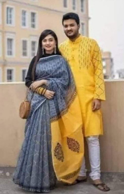 কাপল ড্রেস